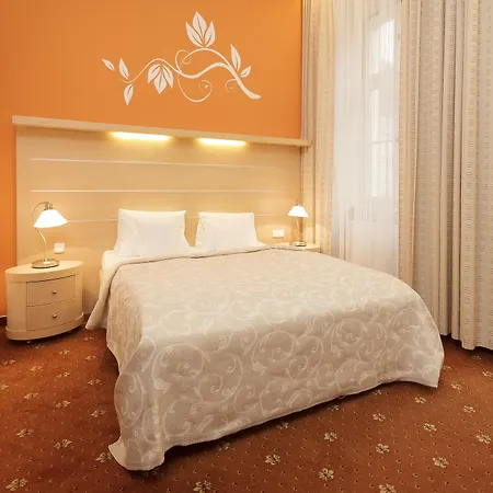 Venus Hotel